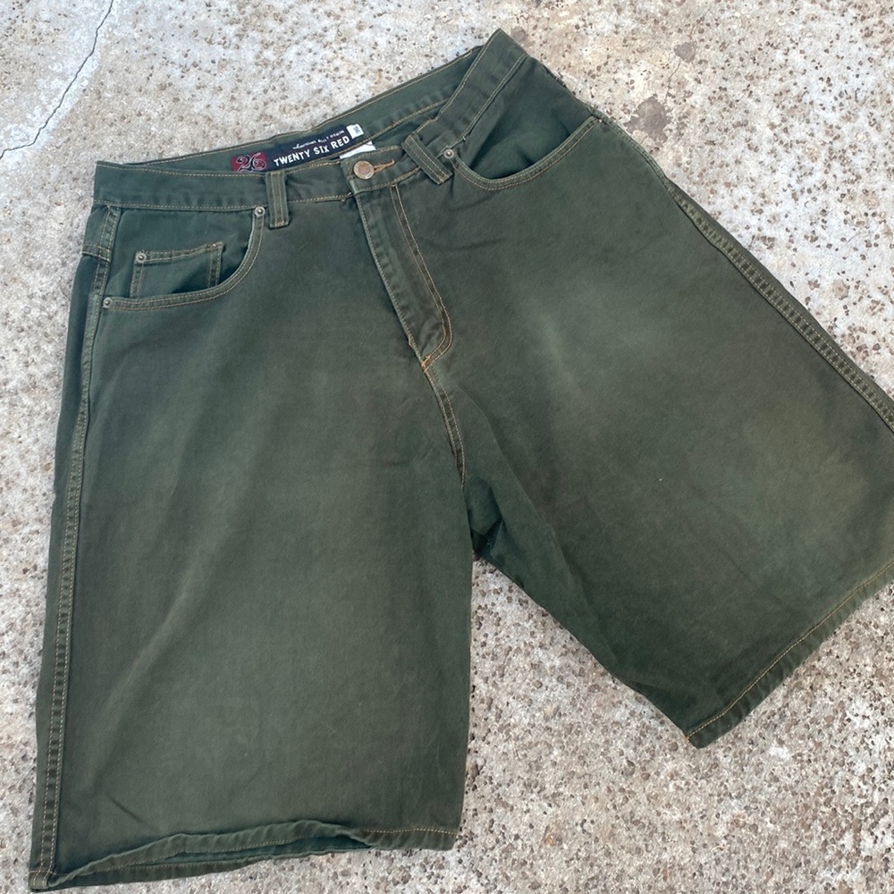 26Red Vintage 1990 Skater biker olive green denim men’s shorts
